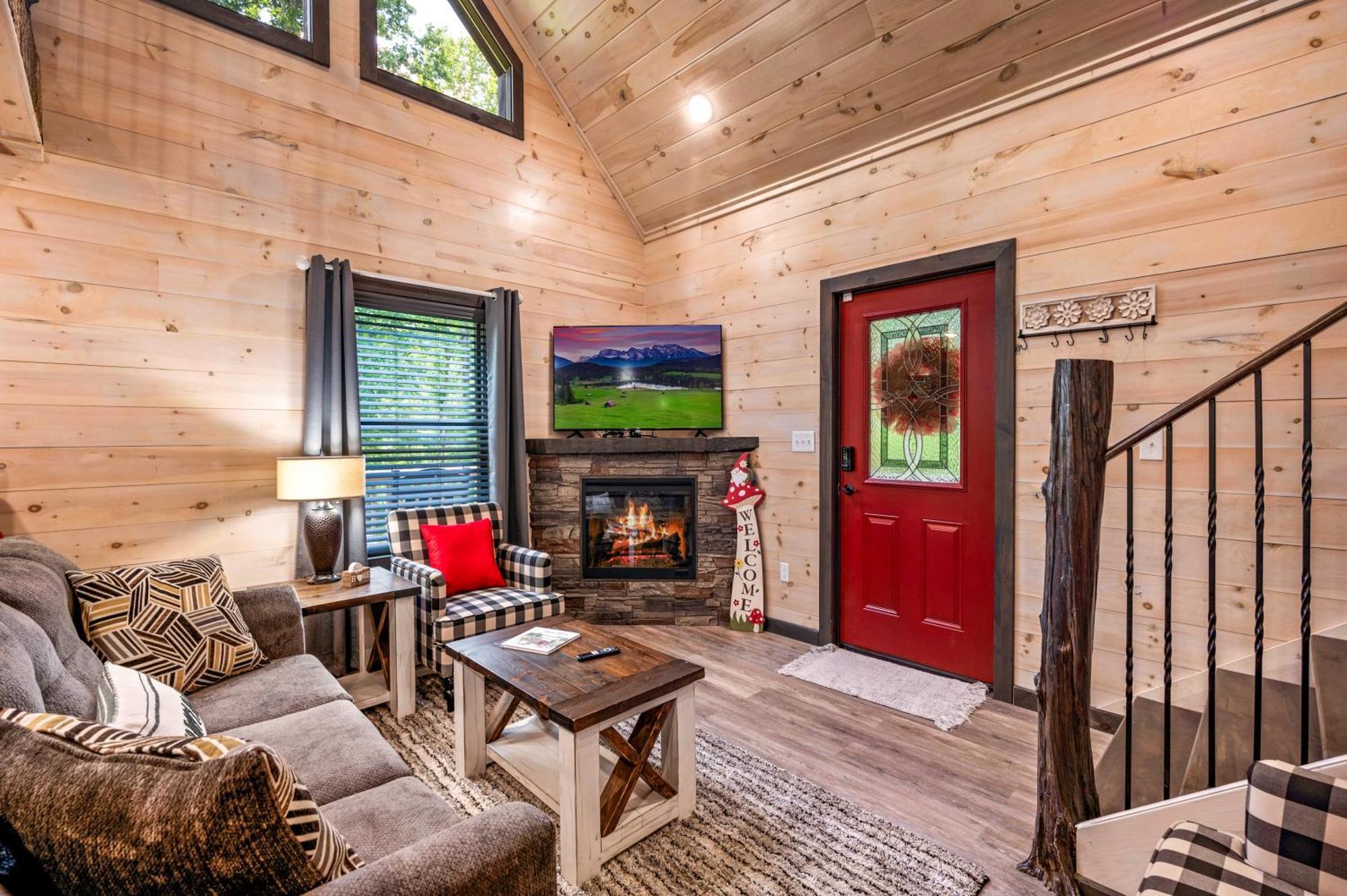 Lil Cabin In The Cove! Mtn Views, Theater, Hot Tub, Games, King Beds, Prime Location! Sevierville Exterior photo