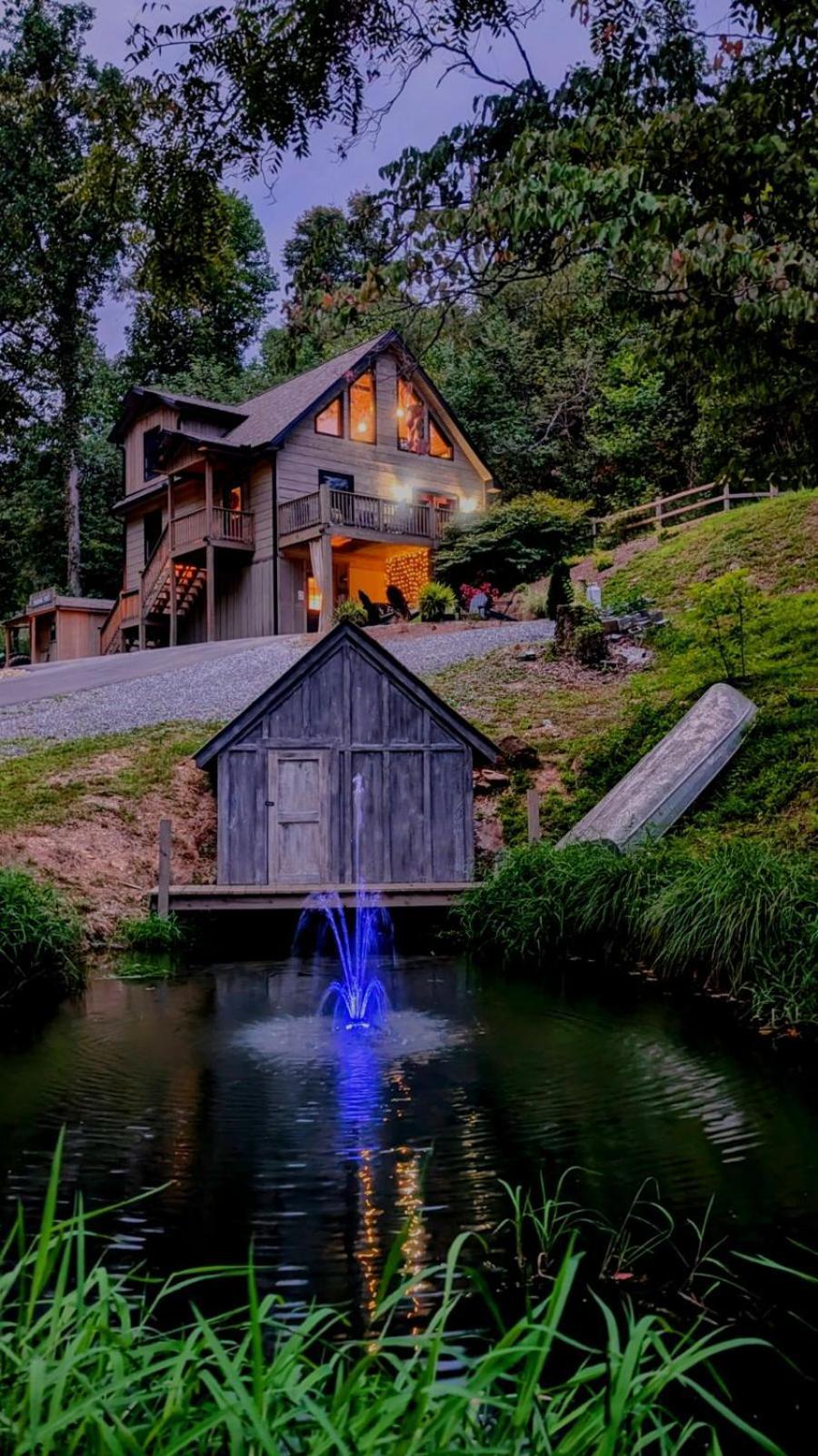 Lil Cabin In The Cove! Mtn Views, Theater, Hot Tub, Games, King Beds, Prime Location! Sevierville Exterior photo